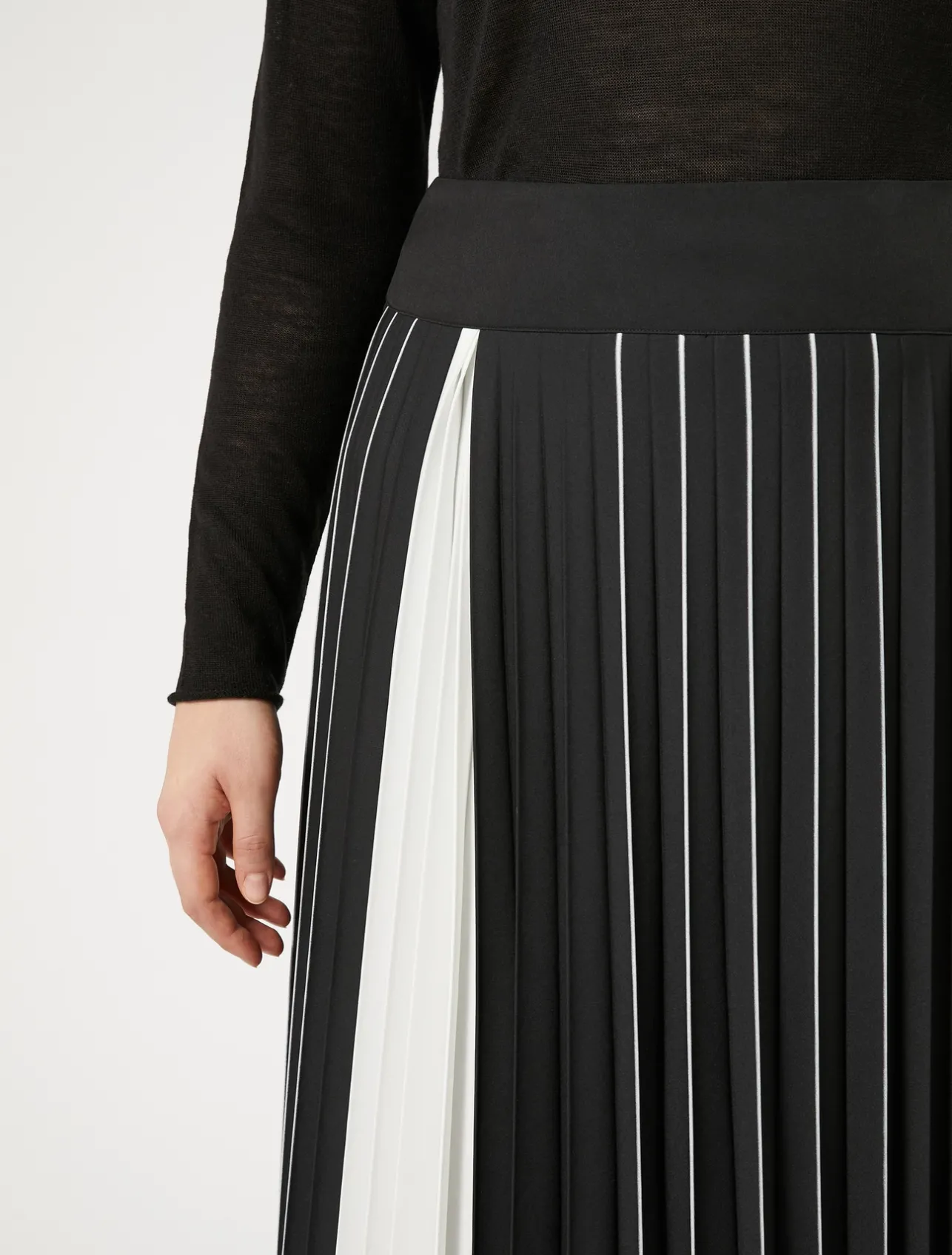 Clearance Marina Rinaldi Two-tone pleated skirt BLACKWHITE